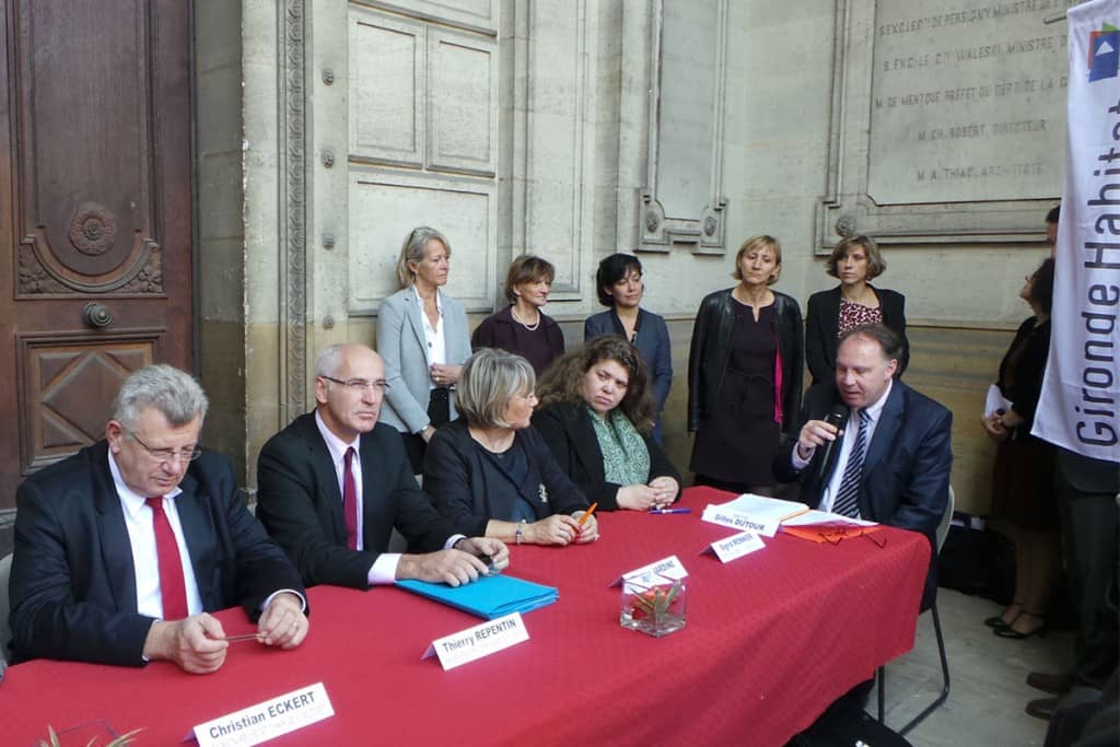 Projet (Ré)public - Signature acte de vente